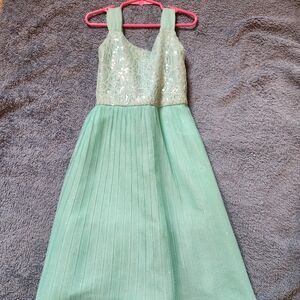 Fancy Formal Mint Green Dress size 10 in great condition.